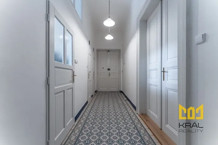 Pronájem bytu 3+1, Praha - Smíchov, Arbesovo náměstí, 113 m2