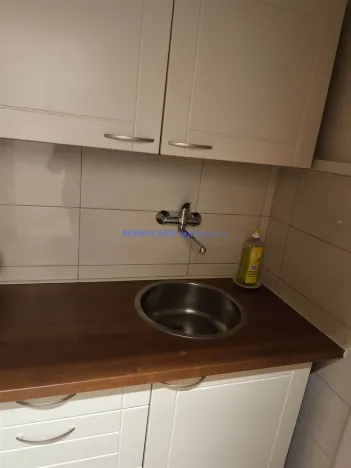 Pronájem kanceláře, Hradec Králové - Pražské Předměstí, S. K. Neumanna, 31 m2