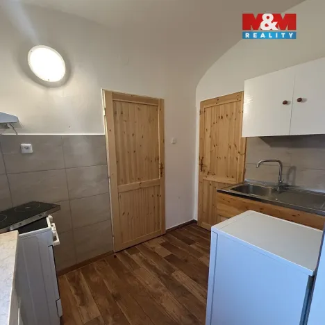 Pronájem bytu 1+1, Louny - Nečichy, 30 m2