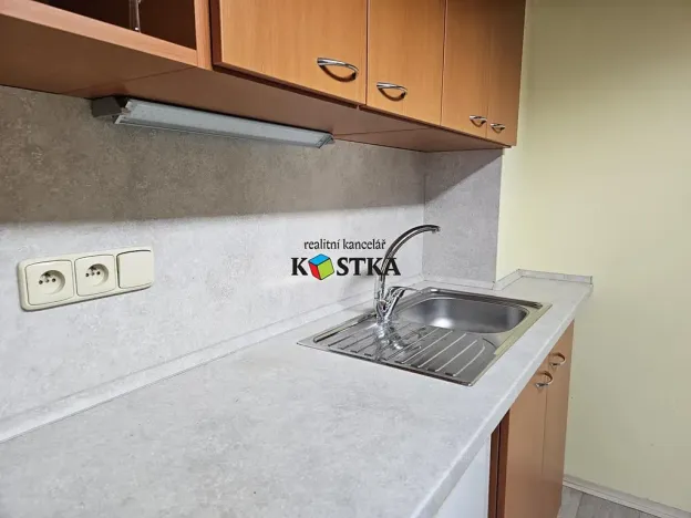 Pronájem kanceláře, Suchdol nad Odrou, Komenského, 1 m2