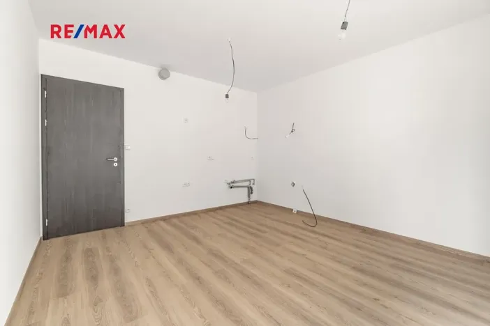 Prodej bytu 2+kk, Praha - Prosek, Čakovická, 43 m2