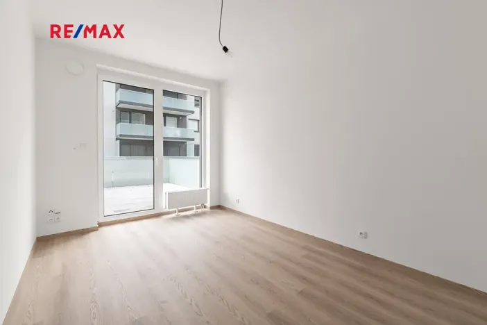 Prodej bytu 2+kk, Praha - Prosek, Čakovická, 43 m2