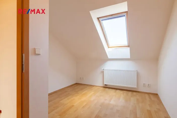 Pronájem rodinného domu, Praha - Újezd nad Lesy, Na Božkovně, 110 m2