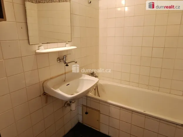 Pronájem bytu 3+1, Praha, Vodnická, 70 m2