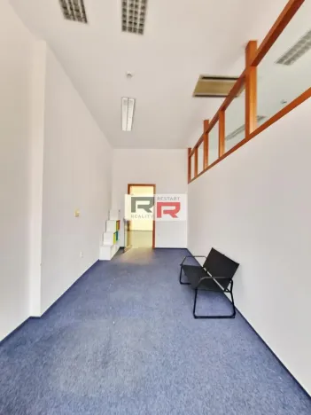 Pronájem kanceláře, Olomouc, Dolní náměstí, 67 m2