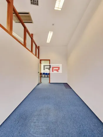 Pronájem kanceláře, Olomouc, Dolní náměstí, 67 m2