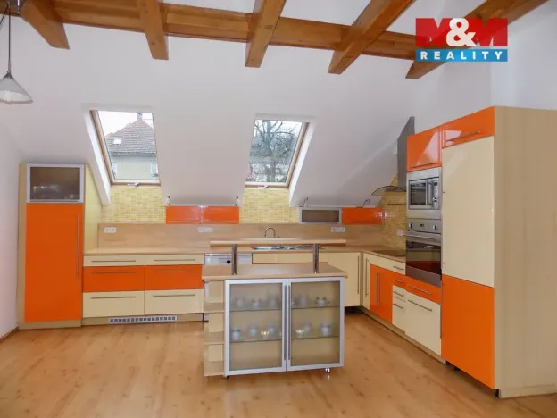 Pronájem bytu 3+kk, Děčín - Děčín VI-Letná, Budapešťská, 100 m2