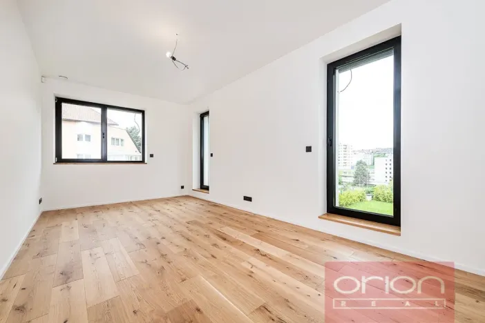 Pronájem rodinného domu, Praha - Stodůlky, Ke Koh-i-nooru, 282 m2