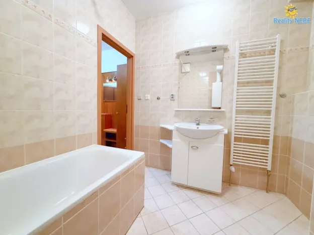 Pronájem bytu 2+kk, Praha - Košíře, Naskové, 65 m2