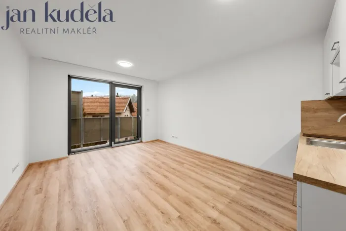 Pronájem bytu 1+kk, Brno, Líšeňská, 29 m2