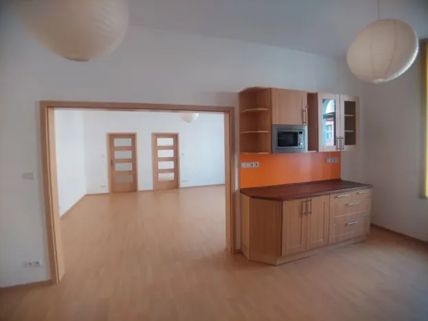 Pronájem bytu 3+1, Tábor, 9. května, 98 m2