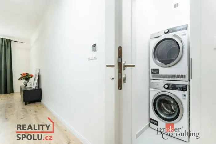 Pronájem bytu 2+kk, Praha - Krč, Za Zelenou liškou, 52 m2