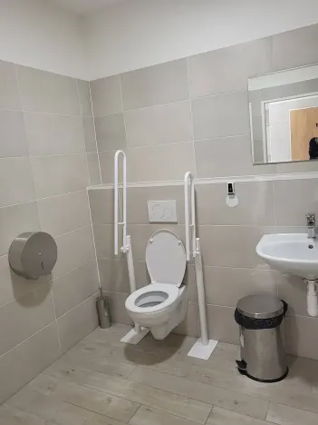 Pronájem restaurace, Praha - Letňany, Chlebovická, 110 m2