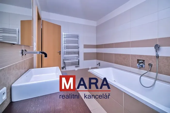 Pronájem kanceláře, Olomouc, Legionářská, 116 m2