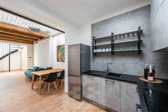 Pronájem bytu 2+kk, Praha - Staré Město, Staroměstské náměstí, 60 m2
