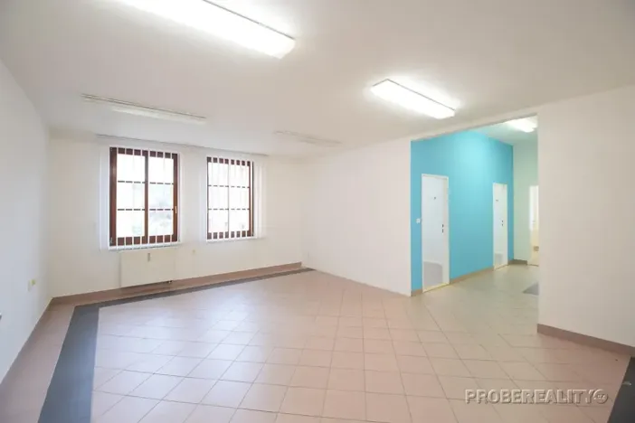 Pronájem kanceláře, Beroun, V Pražské bráně, 71 m2