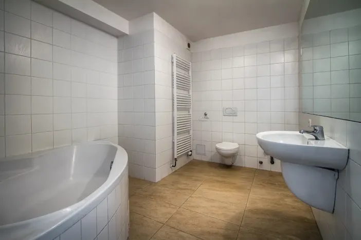 Pronájem bytu 2+kk, Praha - Holešovice, Komunardů, 55 m2