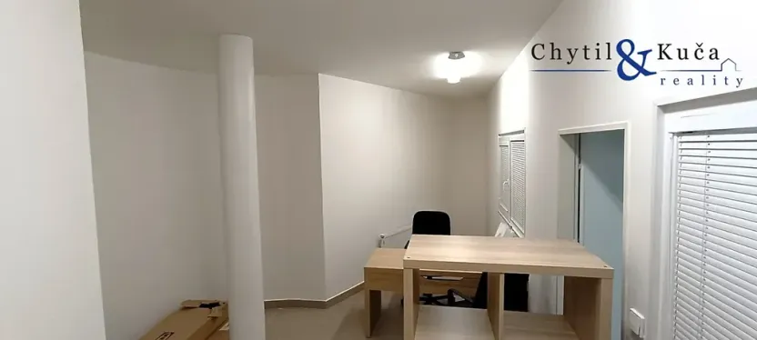 Pronájem obchodního prostoru, Přerov, tř. Gen. Janouška, 12 m2