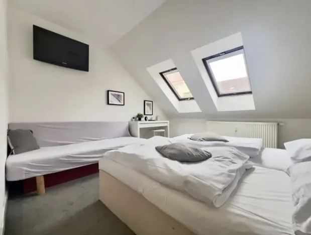 Pronájem bytu 2+kk, Praha, U Santošky, 50 m2