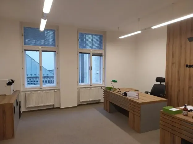 Pronájem kanceláře, Brno, Jakubské náměstí, 71 m2