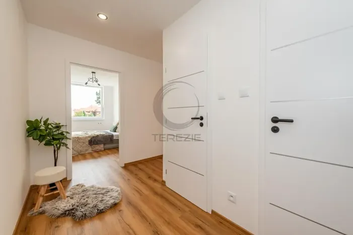 Prodej bytu 2+kk, Praha - Kobylisy, Čimická, 43 m2