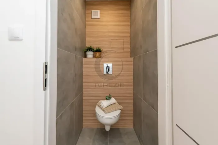 Prodej bytu 2+kk, Praha - Kobylisy, Čimická, 43 m2