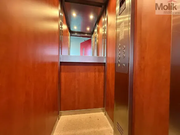 Pronájem bytu 2+kk, Most, tř. Budovatelů, 40 m2