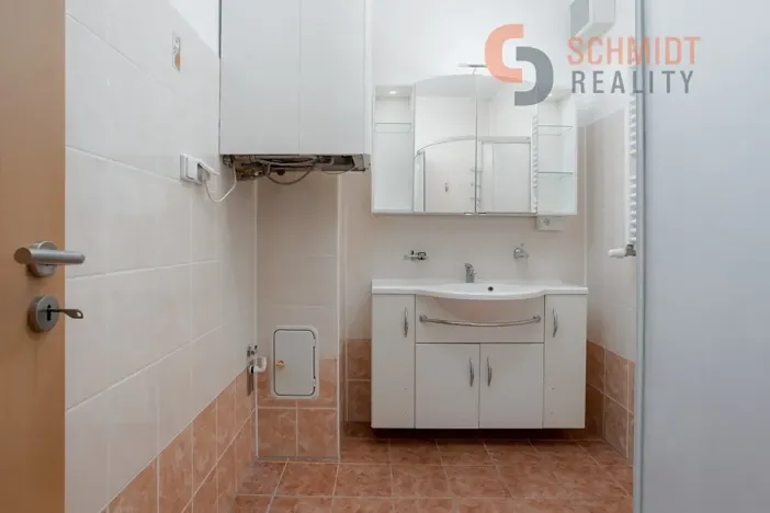 Prodej bytu 3+kk, Hustopeče, U Větrolamu, 76 m2