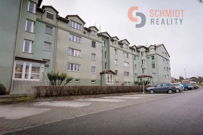 Prodej bytu 3+kk, Hustopeče, U Větrolamu, 76 m2