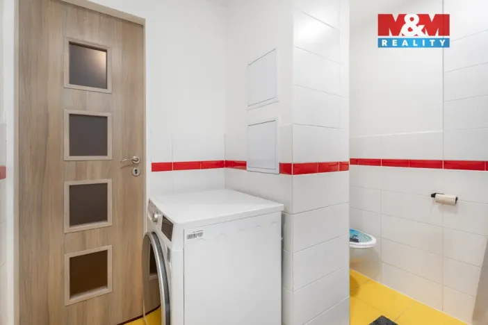 Prodej bytu 3+1, Ústí nad Labem - Střekov, Tolstého, 79 m2