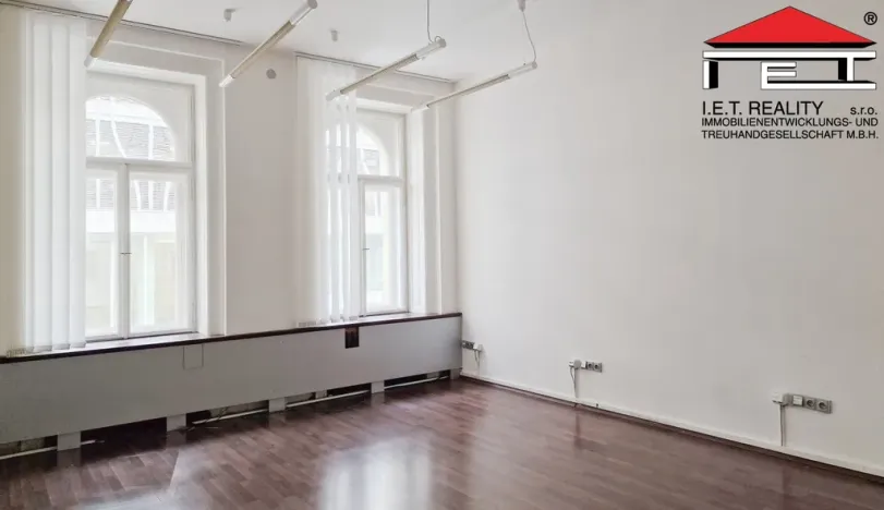 Pronájem kanceláře, Praha - Nové Město, Opletalova, 64 m2