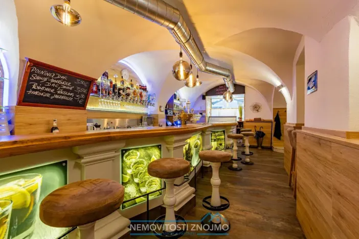 Prodej restaurace, Retz, Znaimerstraße, 200 m2