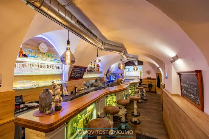 Prodej restaurace, Retz, Znaimerstraße, 200 m2