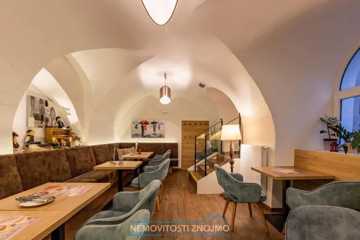 Prodej restaurace, Retz, Znaimerstraße, 200 m2