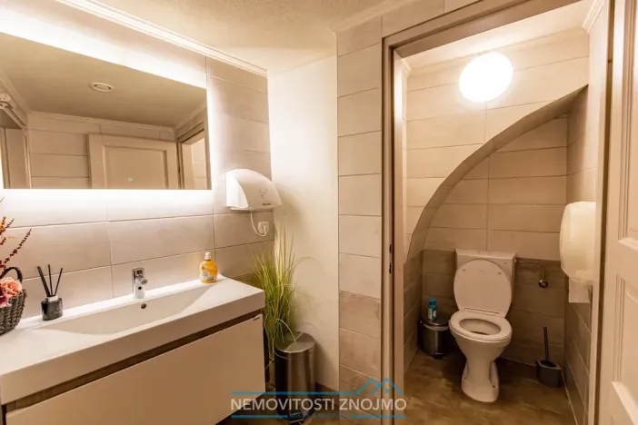 Prodej restaurace, Retz, Znaimerstraße, 200 m2