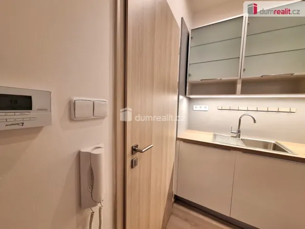 Pronájem bytu 2+kk, Praha - Záběhlice, Severozápadní III, 36 m2