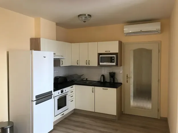 Pronájem bytu 3+kk, Praha - Vinohrady, Máchova, 63 m2