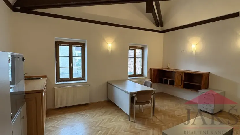Pronájem kanceláře, Sušice - Sušice I, náměstí Svobody, 22 m2