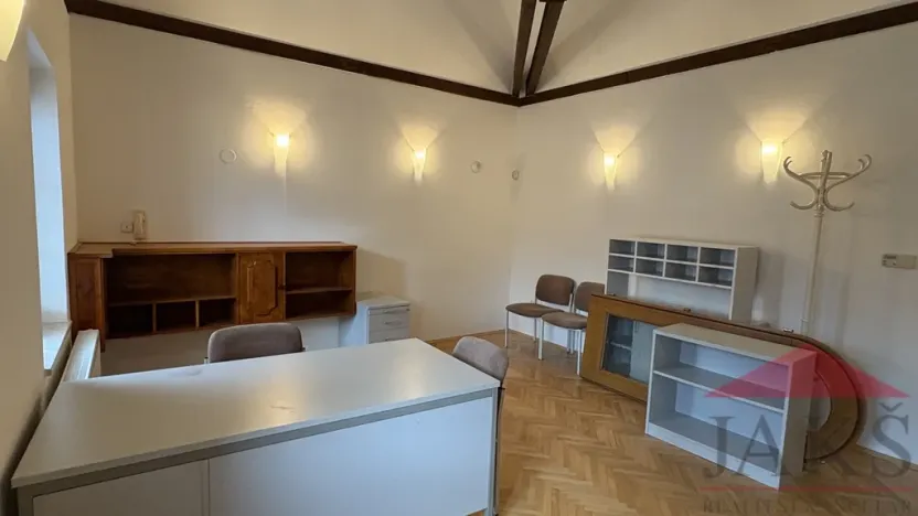 Pronájem kanceláře, Sušice - Sušice I, náměstí Svobody, 22 m2