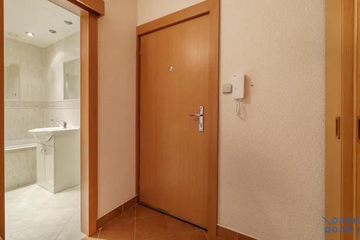 Prodej bytu 3+1, Karlovy Vary, Krušnohorská, 64 m2