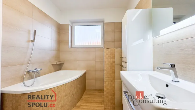 Pronájem rodinného domu, 114 m2