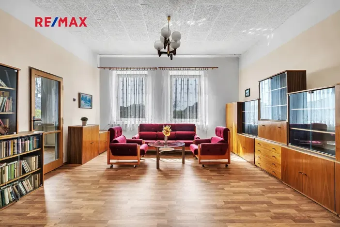 Prodej rodinného domu, Plaňany, Pražská, 152 m2