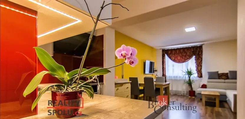 Pronájem bytu 3+1, Hradec Králové - Pražské Předměstí, Habrmanova, 91 m2