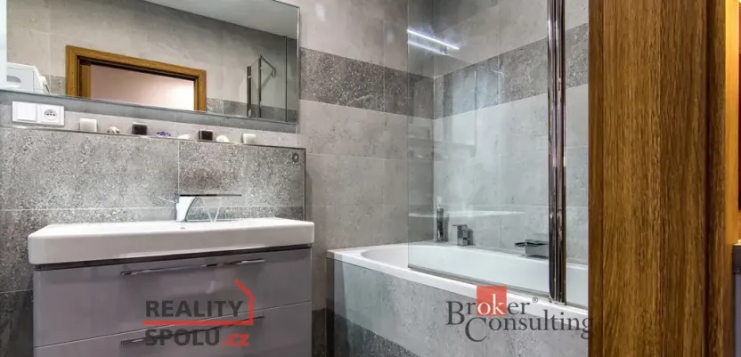 Pronájem bytu 3+1, Hradec Králové - Pražské Předměstí, Habrmanova, 91 m2