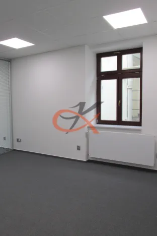 Pronájem kanceláře, Valašské Meziříčí, Náměstí, 16 m2