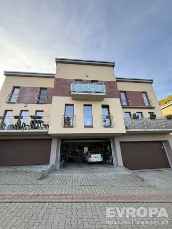 Prodej bytu 4+kk, Praha - Radotín, Na Krupičárně, 96 m2