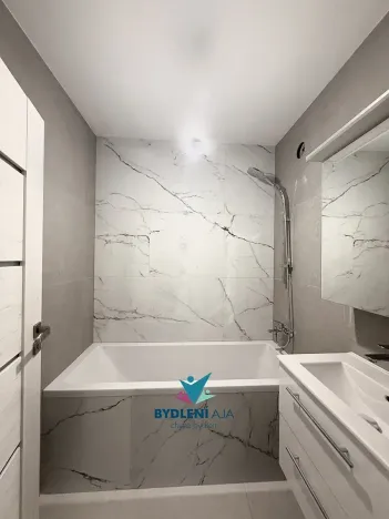 Prodej bytu 4+1, Teplice, J. Á. Komenského, 109 m2