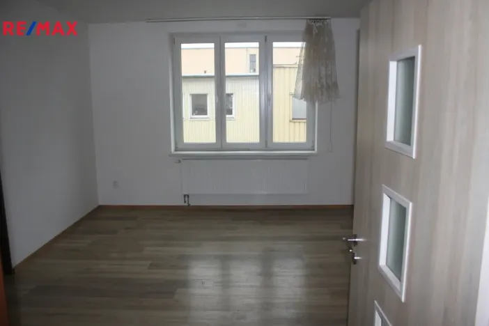 Pronájem bytu 2+1, Strakonice - Strakonice II, Komenského, 60 m2