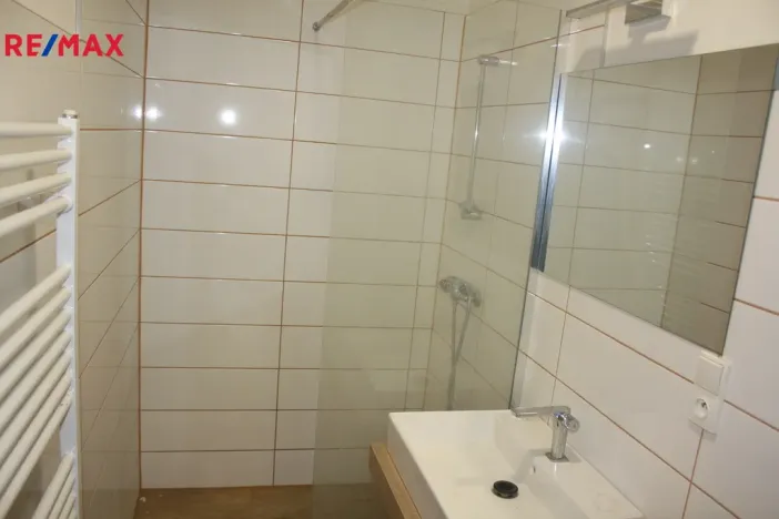 Pronájem bytu 2+1, Strakonice - Strakonice II, Komenského, 60 m2