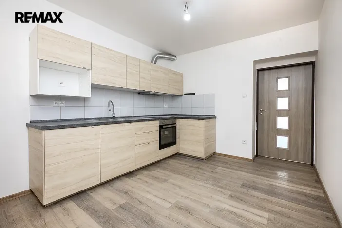 Pronájem bytu 2+1, Strakonice - Strakonice II, Komenského, 60 m2